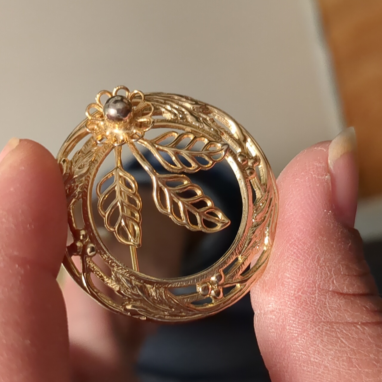 Vintage Filigree Flower Brooch